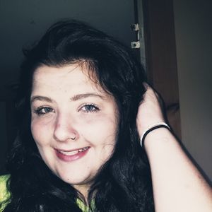 Meet your Posher, Abby